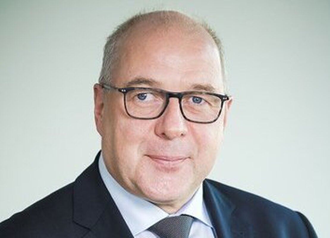 Porträt von Dirk Miklikowski, Geschäftsführer der Allbau GmbH