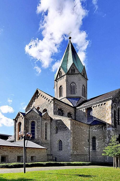 Blick auf die Basilika St. Ludgerus in Essen-Werden